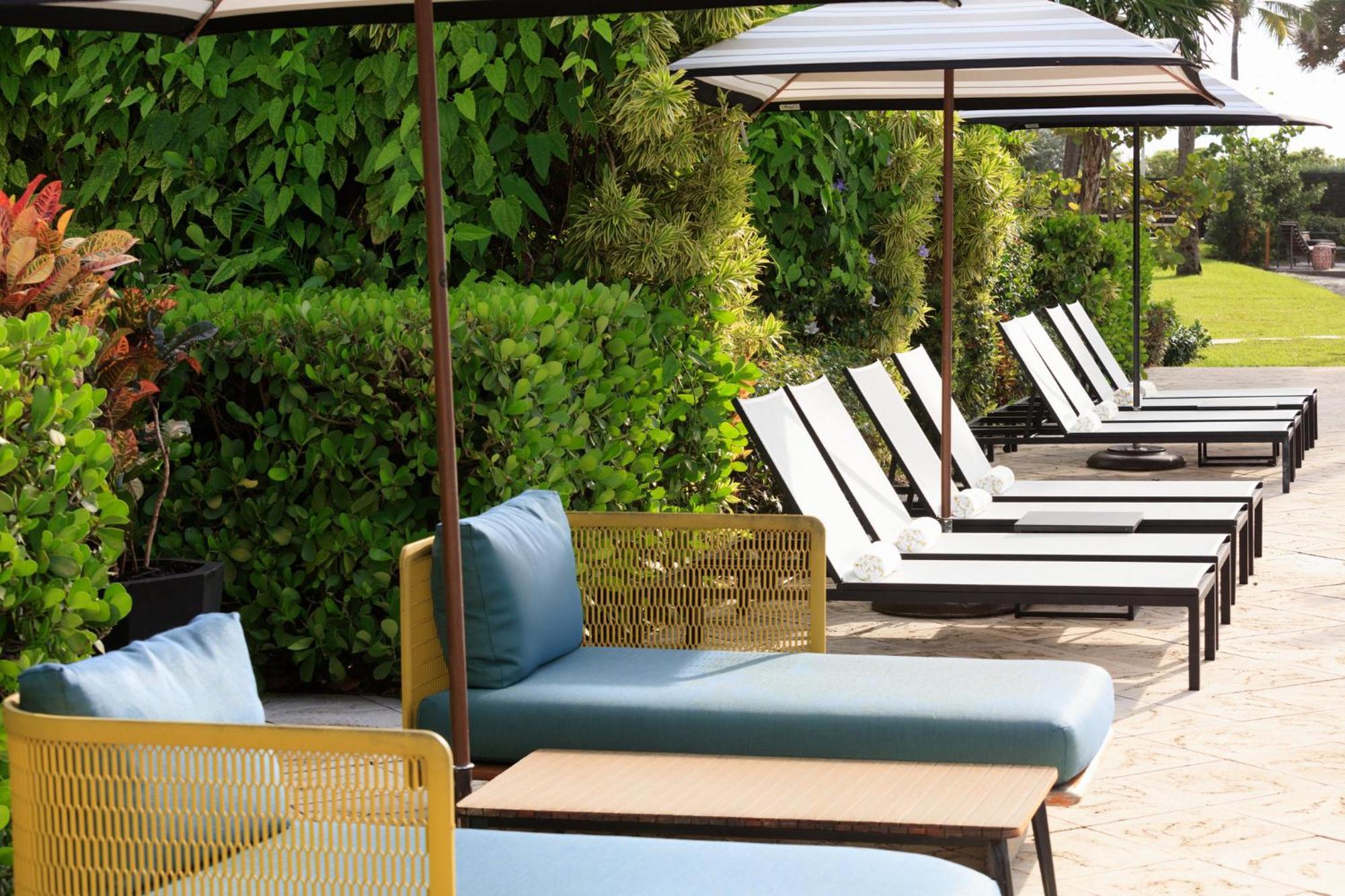 Kimpton Surfcomber Hotel By Ihg Miami Beach Zewnętrze zdjęcie